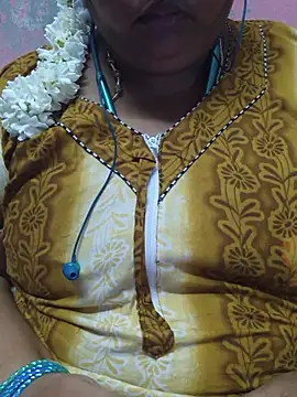 Snapshot of geetha431 chatting on June 2026 06:31:01 PM geetha431 online show from June 2026 06:31:01 PM