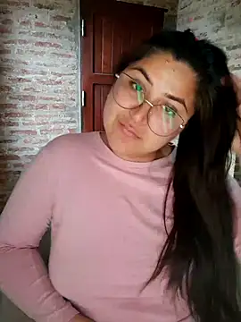 morena95  online show from June 2026 07:47:01 PM