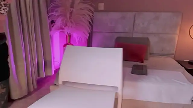 ParisGrayy online show from June 2026 11:43:02 AM