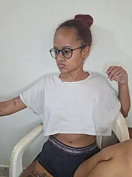 Zoee-Ross online show from May 2026 08:15:01 PM