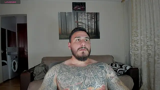 Gymdominus online show from May 2026 07:35:01 PM