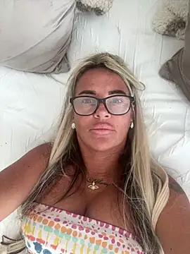 hotmilf66 online show from May 2026 04:57:01 PM