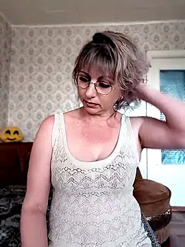 Kitty-MEOWW online show from June 2026 04:19:01 PM