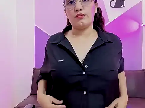 LizCatalina online show from May 2026 03:54:01 PM