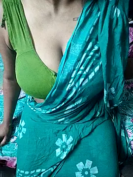 Snapshot of radhikagupta345 chatting on May 2026 03:29:02 PM radhikagupta345 online show from May 2026 03:29:02 PM