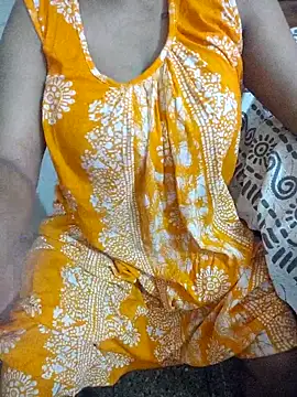 Snapshot of radhikagupta345 chatting on June 2026 08:12:02 AM radhikagupta345 online show from June 2026 08:12:02 AM