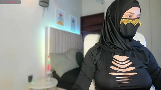  SweetAmira  online show from May 2026 01:34:01 AM