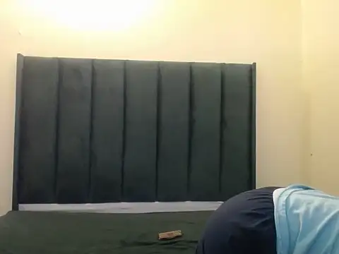 TypicalBaddiex online show from May 2026 08:39:01 PM