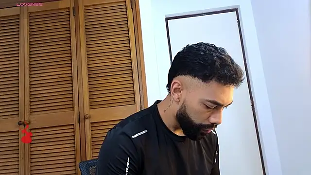 Blade millerr online show from May 2026 12:12:01 PM