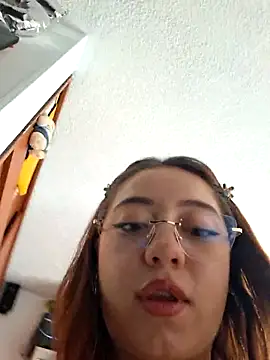 Laury ro6 online show from May 2026 02:58:02 PM
