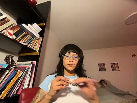 zoe secrets online show from May 2026 05:47:01 AM