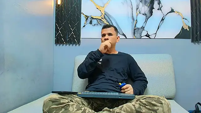 matthew white2 online show from May 2026 07:23:02 PM