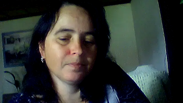 Snapshot of AniaCool77 chatting on June 2026 07:42:02 AM AniaCool77 online show from June 2026 07:42:02 AM