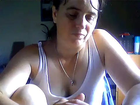 Snapshot of AniaCool77 chatting on June 2026 08:35:02 AM AniaCool77 online show from June 2026 08:35:02 AM