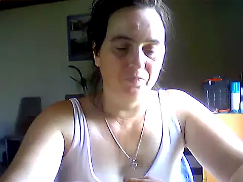 Snapshot of AniaCool77 chatting on June 2026 09:14:01 AM AniaCool77 online show from June 2026 09:14:01 AM