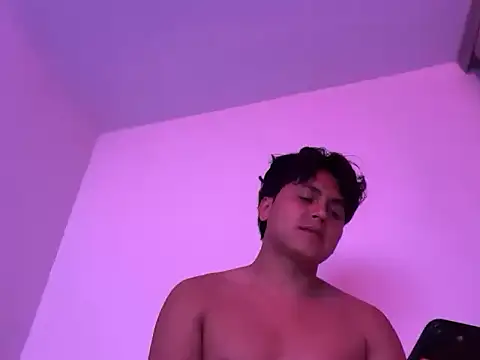 noahnoircolombia online show from May 2026 01:25:01 AM