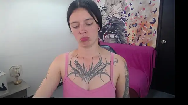 Snapshot of Lucia_evans22 chatting on June 2026 08:52:02 PM Lucia evans22 online show from June 2026 08:52:02 PM