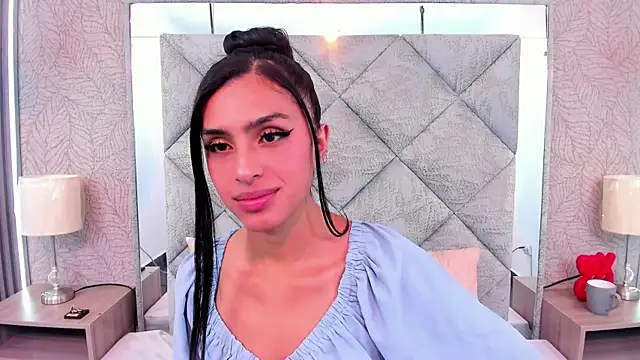 Snapshot of LilithDesire_ chatting on June 2026 07:09:02 PM LilithDesire online show from June 2026 07:09:02 PM