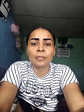 Snapshot of TuGatica_sexy chatting on June 2026 11:10:02 PM TuGatica sexy online show from June 2026 11:10:02 PM