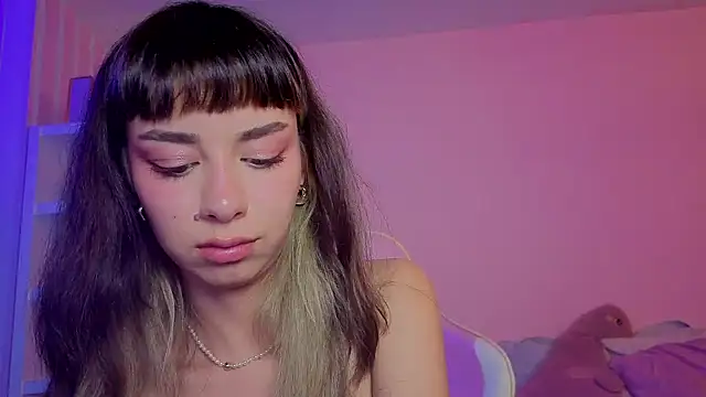 Snapshot of little_rachel_cute chatting on July 2026 04:19:01 AM little rachel cute online show from July 2026 04:19:01 AM