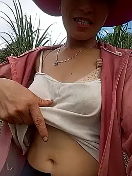 Snapshot of Heryy_xx chatting on June 2026 09:14:01 AM Heryy xx online show from June 2026 09:14:01 AM