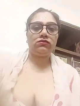yourchahat27 online show from June 2026 08:15:02 PM
