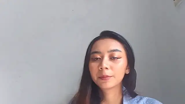 Snapshot of KristieOrtmann chatting on May 2026 06:10:02 AM KristieOrtmann online show from May 2026 06:10:02 AM