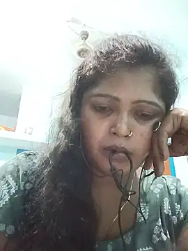 Raginilove online show from May 2026 06:16:01 PM