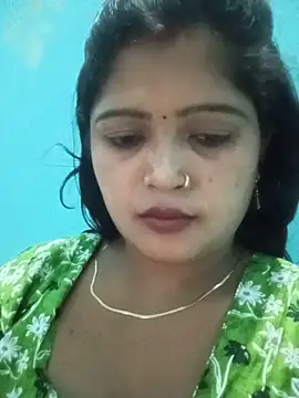 Raginilove online show from May 2026 09:42:01 AM