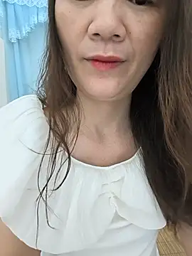 Lye lovely online show from June 2026 10:04:01 PM