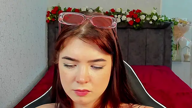 Snapshot of MelissaMay__ chatting on July 2026 04:19:01 AM MelissaMay online show from July 2026 04:19:01 AM