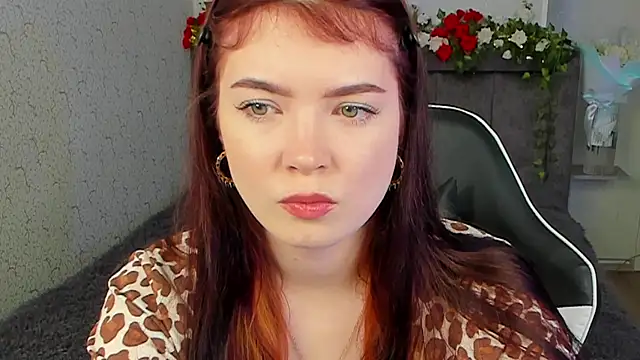 Snapshot of MelissaMay__ chatting on June 2026 10:15:01 PM MelissaMay online show from June 2026 10:15:01 PM