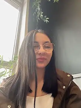 KameliaMur online show from May 2026 04:54:01 AM