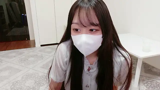 Snapshot of Mei--chan-- chatting on June 2026 08:53:02 AM Mei--chan-- online show from June 2026 08:53:02 AM