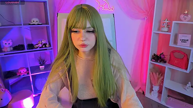 YunaLeaf online show from May 2026 09:13:02 PM