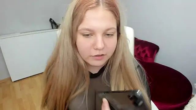 Snapshot of Girl4Power chatting on July 2026 06:22:02 AM Girl4Power online show from July 2026 06:22:02 AM