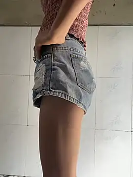Miuuu22 online show from June 2026 05:12:01 AM