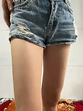Miuuu22 online show from June 2026 11:05:01 PM