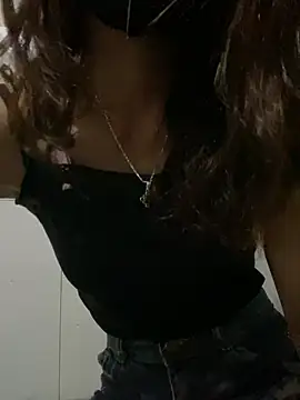Miuuu22 online show from June 2026 10:00:02 PM