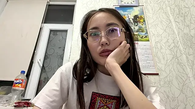 Snapshot of VickieTrudo chatting on June 2026 09:09:01 PM VickieTrudo online show from June 2026 09:09:01 PM