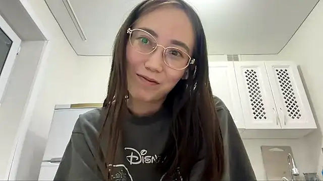 Snapshot of VickieTrudo chatting on June 2026 09:20:02 PM VickieTrudo online show from June 2026 09:20:02 PM