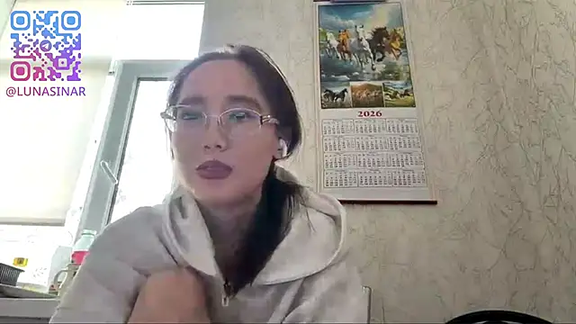 Snapshot of VickieTrudo chatting on June 2026 12:32:02 AM VickieTrudo online show from June 2026 12:32:02 AM