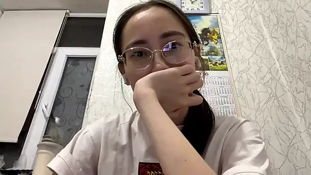 Snapshot of VickieTrudo chatting on June 2026 08:57:02 PM VickieTrudo online show from June 2026 08:57:02 PM