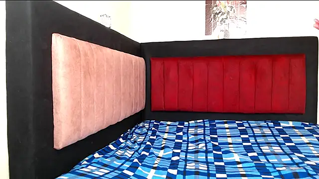 ANDRYXS100 online show from May 2026 01:09:01 PM