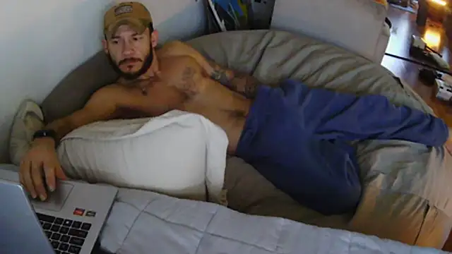 Clevername90 online show from February 2026 05:43:02 PM