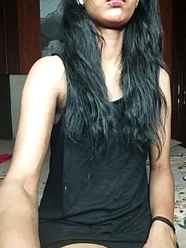 PUNAM779 online show from May 2026 07:27:01 AM