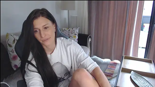 Snapshot of aryanne98 chatting on June 2026 03:06:02 PM aryanne98 online show from June 2026 03:06:02 PM