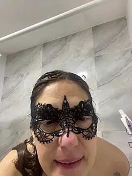 lulupiecitosamor online show from July 2026 01:29:01 PM