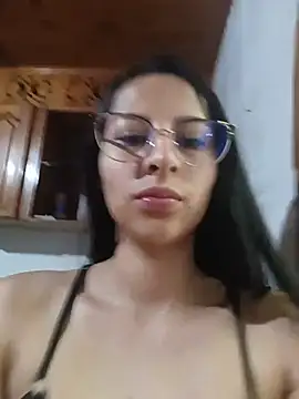 Snapshot of charlotte_collins2_ chatting on June 2026 02:28:01 AM charlotte collins2 online show from June 2026 02:28:01 AM