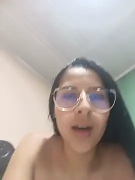 Snapshot of charlotte_collins2_ chatting on June 2026 05:01:02 AM charlotte collins2 online show from June 2026 05:01:02 AM
